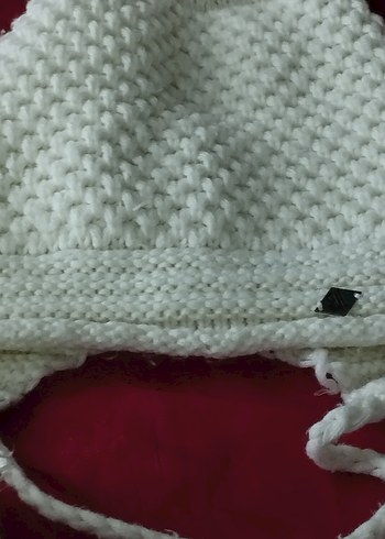 Beyaz Örgü genç kız Bere Ponponlu - Görsel 2