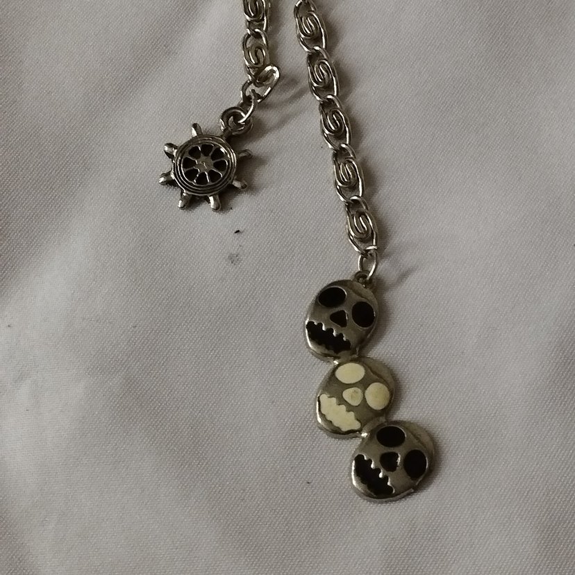 Zincir Detaylı Punk Tarzı Anahtarlık - Görsel 2