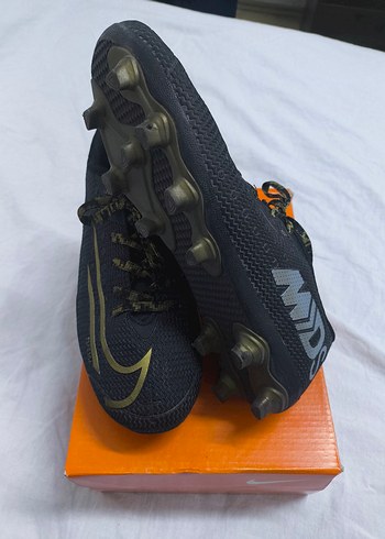 Siyah Bağcıklı Erkek Futbol Ayakkabısı - Görsel 2