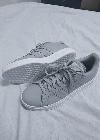 Gri Adidas Grand Court Base 2 Spor Ayakkabı - Görsel 3