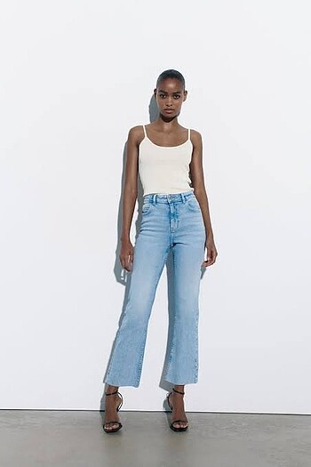 Zara Zara Kısa Paça Flare ispanyol paça jean pantolon Z1975 8228/032