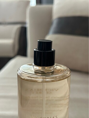 Victoria s Secret Victoria?s Secret Bare Vücut Spreyi 250 ml