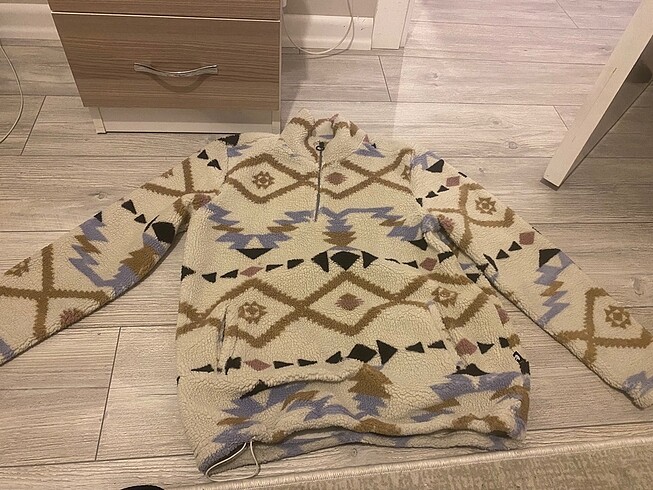 Tüylü Sweatshirt