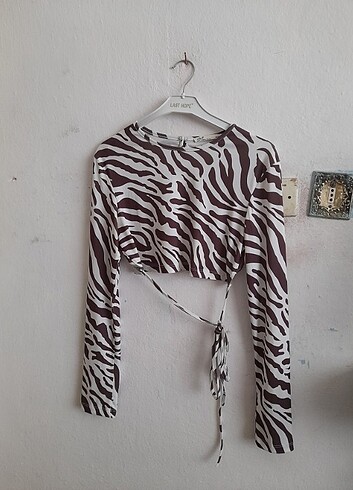 leopar sırt dekolteli bağlamalı crop top mini üst bluz