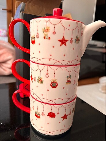  Beden Jumbo New Year Teapot ve 2li bardak seti