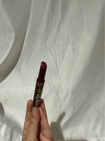 Beden nyx fat oil