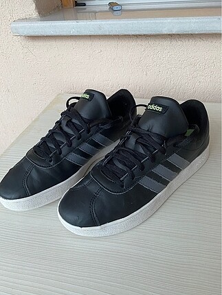 Adidas spor ayakkabı - Görsel 2