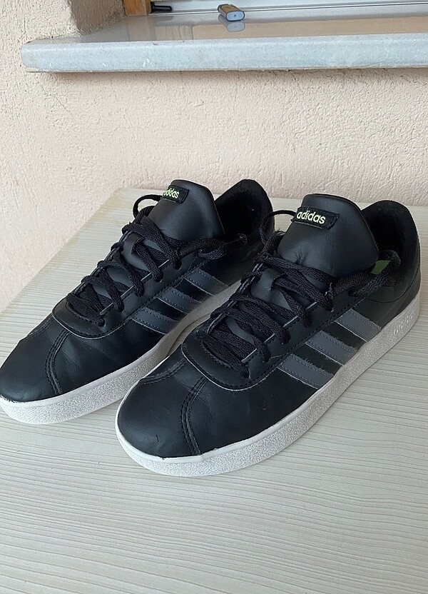 Adidas spor ayakkabı - Görsel 2