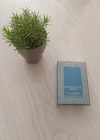 Beden Renk Versace Eros Erkek Parfümü 100 ml