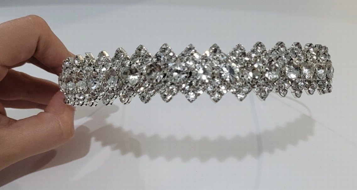 Pul İşlemeli Gri Beyaz Taç - Görsel 2