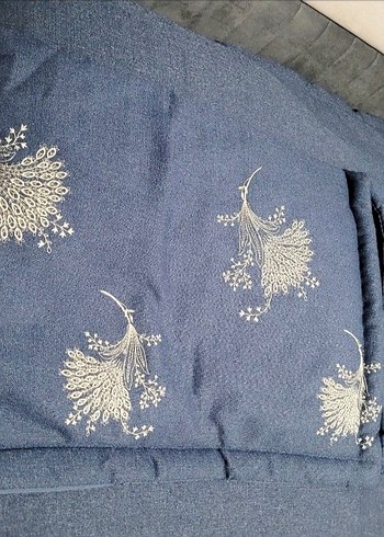 Nakışlı Lacivert Yatak Örtüsü - Görsel 4