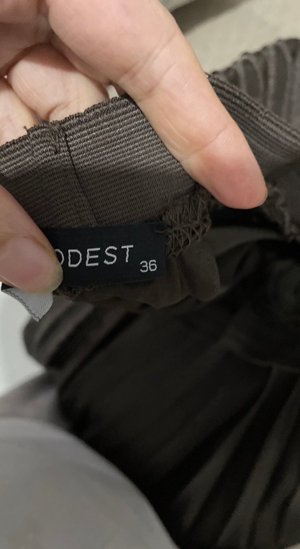 Siyah Piliseli Uzun Kadın Etek - Görsel 4