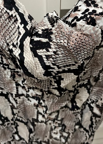 Kadın Gri Yılan Desenli Uzun Elbise - Görsel 2