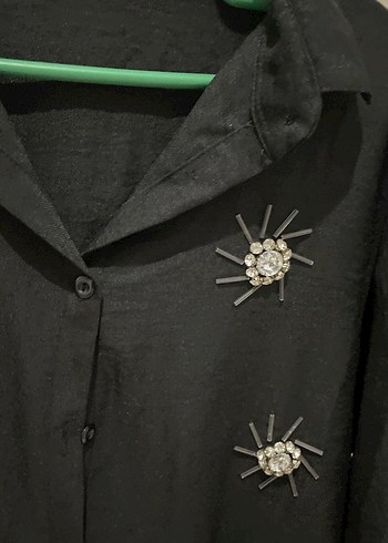 Düğmeli Siyah Nakışlı Uzun Kollu Gömlek - Görsel 2