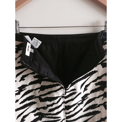 xs Beden Zebra Desenli Etek