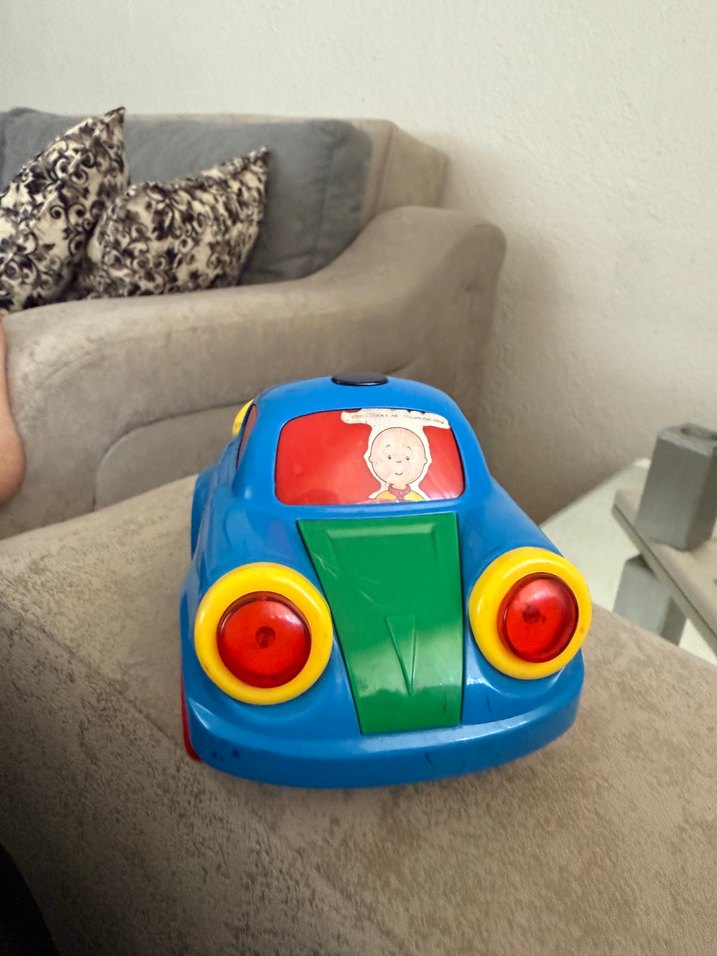 Caillou orijinal araba - Görsel 2