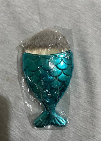 Renkli Balık Şekilli Makyaj Fırçaları - Görsel 6