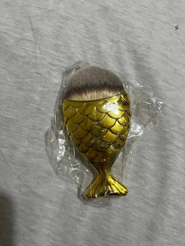 Renkli Balık Şekilli Makyaj Fırçaları - Görsel 4