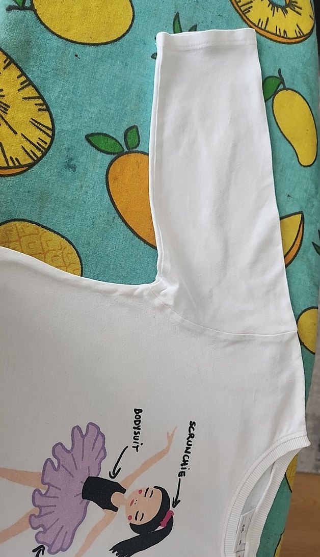 Kız Çocuk Beyaz Baskılı Tişört - Görsel 2