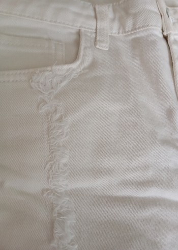 Koton Beyaz Mini Kadın Kot Şort - Görsel 3