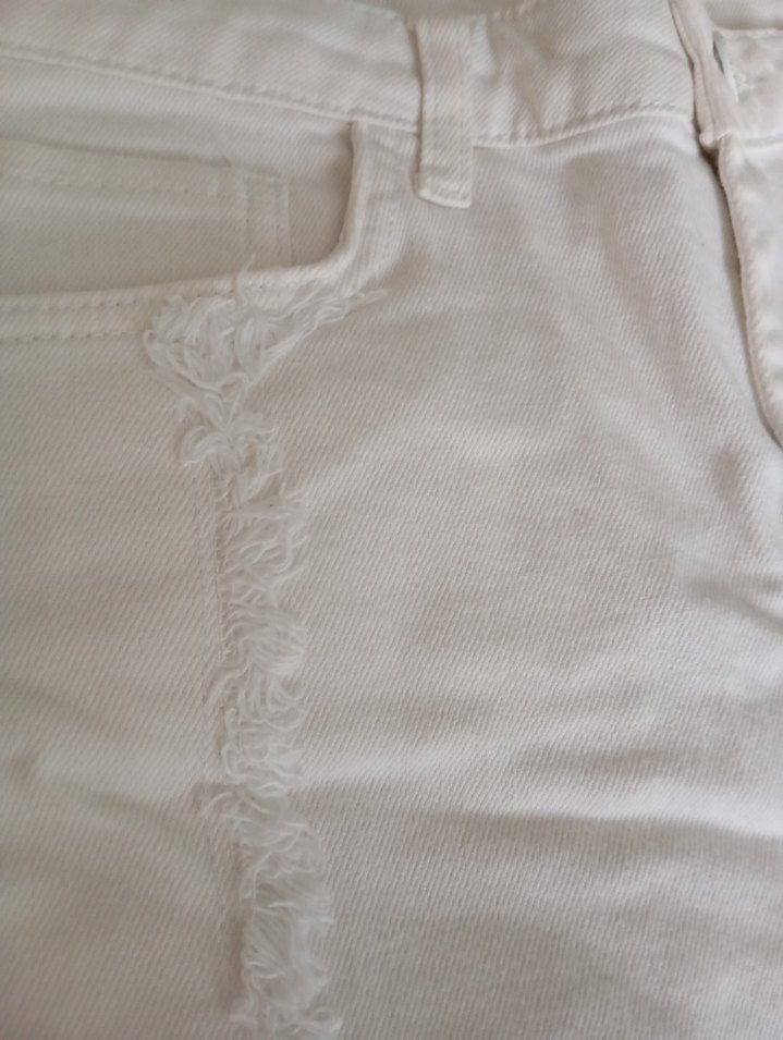 Koton Beyaz Mini Kadın Kot Şort - Görsel 3