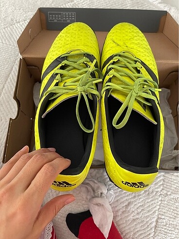 Adidas krampon