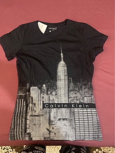 Calvin Klein Tişört