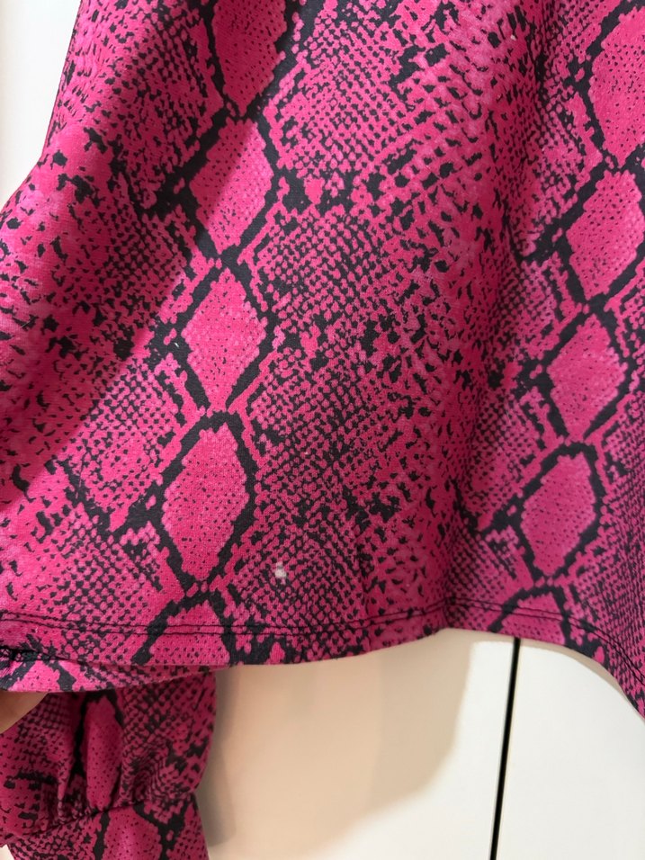 Pembe Yılan Desenli Uzun Kollu Bluz - Görsel 3