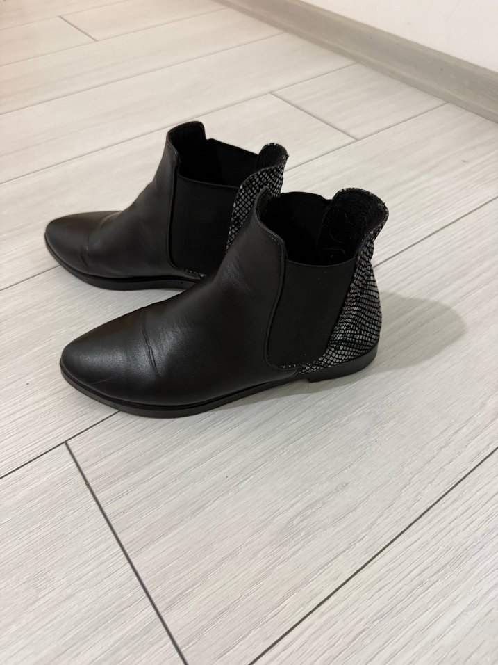 Siyah Kadın Botu - Görsel 2