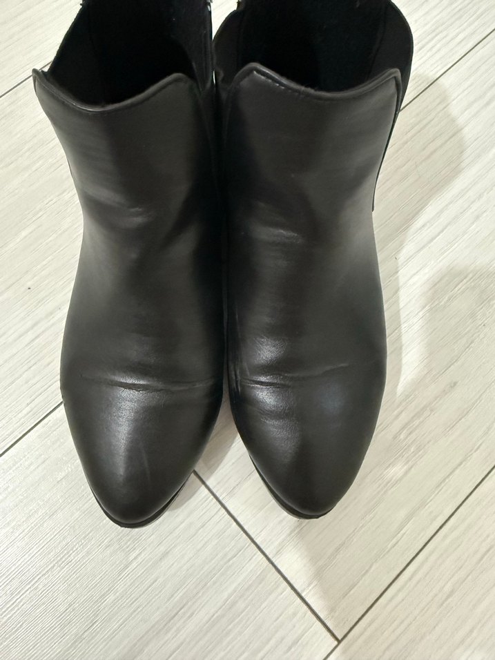 Siyah Kadın Botu - Görsel 4