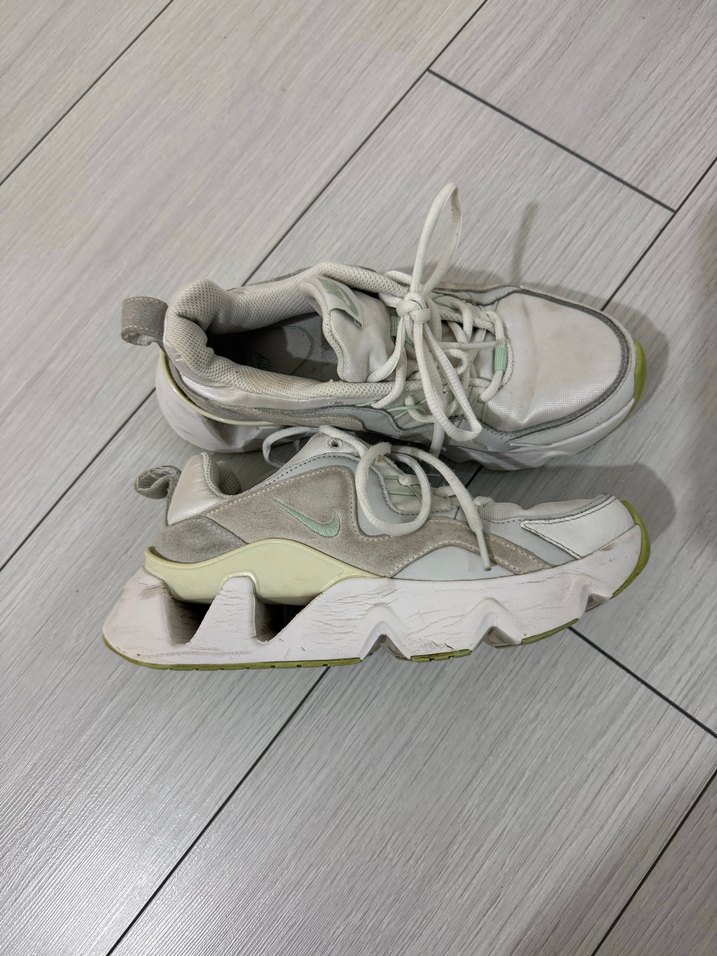 Beyaz Gri Bağcıklı Kadın Spor Ayakkabı - Görsel 2