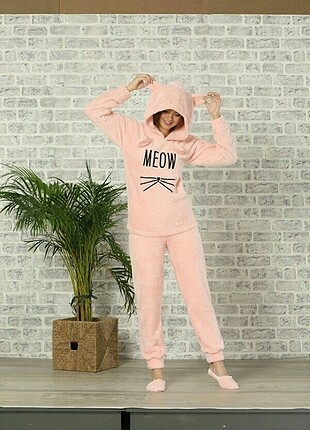Kadın Meow Desenli Tam Peluş Pijama Takımı