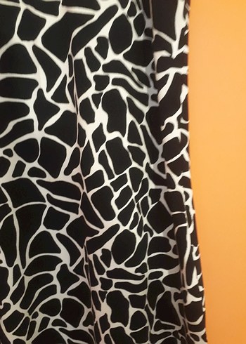 Drapeli Siyah Beyaz Zebra Desenli Hamile Elbisesi - Görsel 5