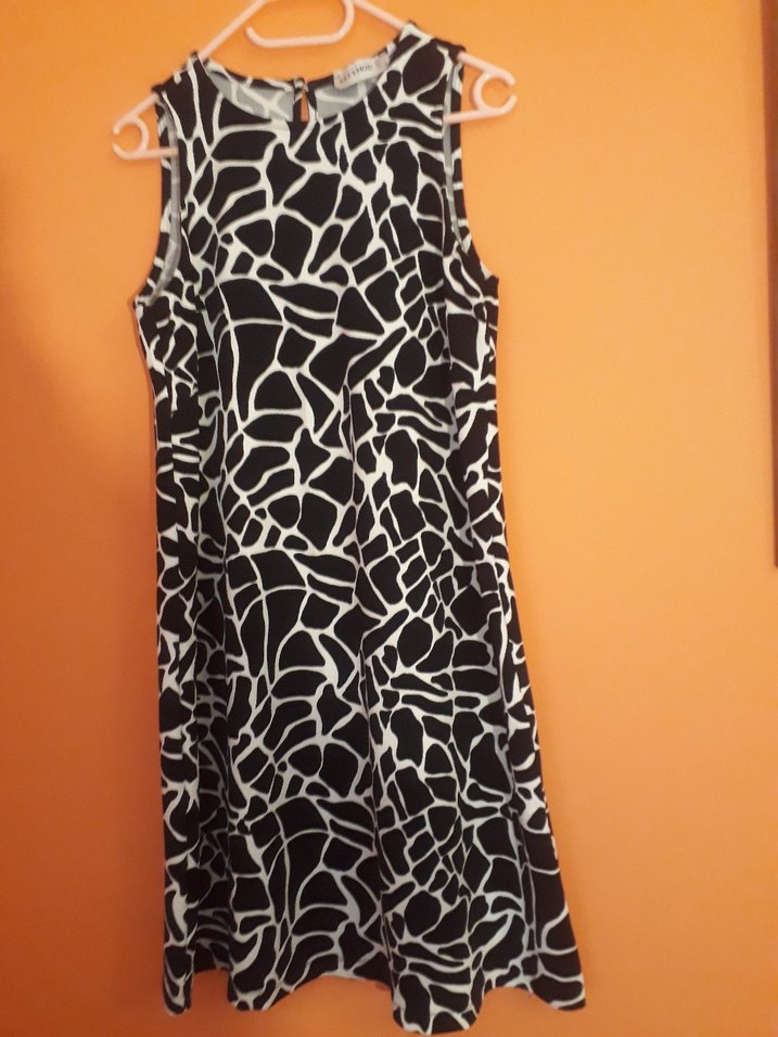 Drapeli Siyah Beyaz Zebra Desenli Hamile Elbisesi - Görsel 2