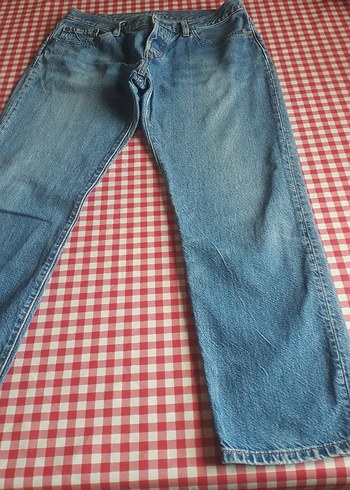 levis m