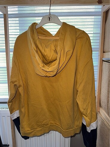H&M Sweatshirt