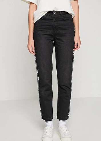 mom Jean