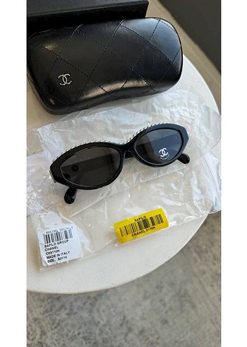 Parlak Siyah Chanel Kadın Güneş Gözlüğü - Görsel 3