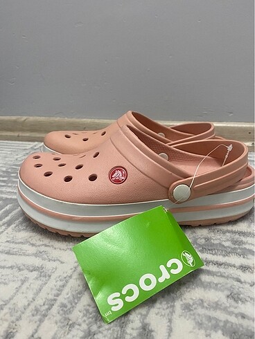 Crocs pudra pembesi terlil