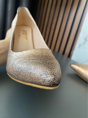 39 Beden Gold Stiletto