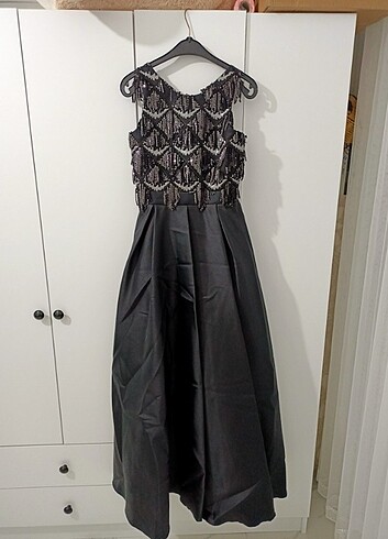 Zara 13 yaş payetli siyah abiye elbise