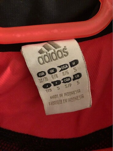 s Beden adidas eşofman üstü