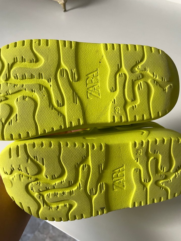 Zara çocuk terlik - Görsel 2