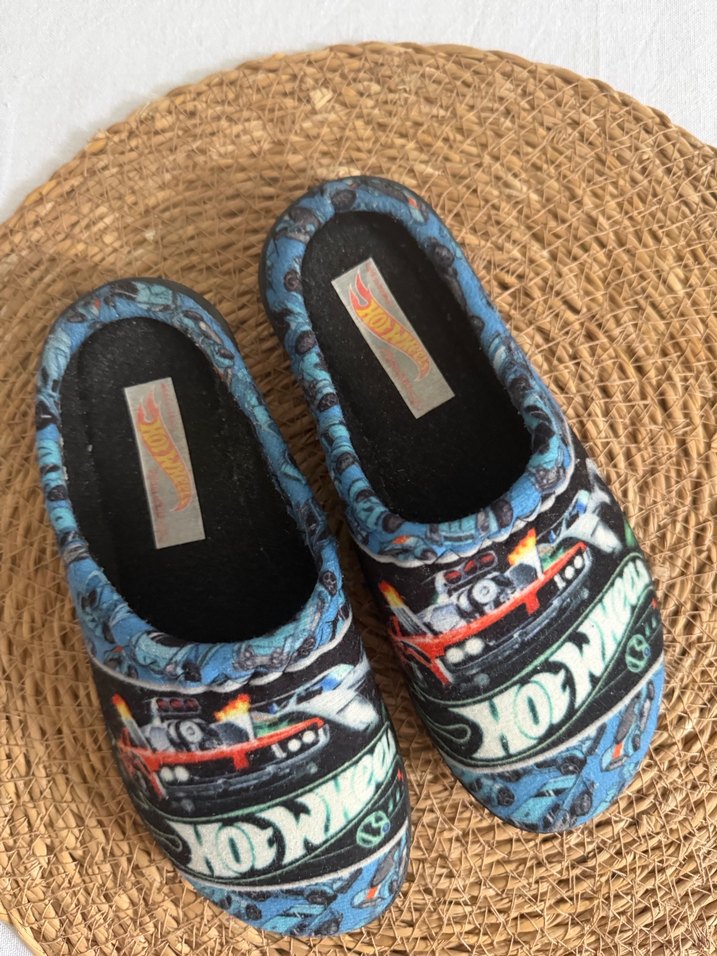 Erkek Çocuk Ev Terliği - Görsel 2