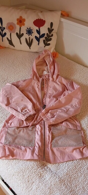 LC Waikiki Yağmurluk 
