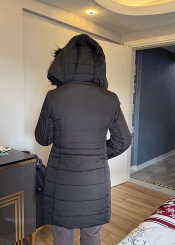 Kürk Detaylı Kapüşonlu Kadın Kışlık Mont - Görsel 8