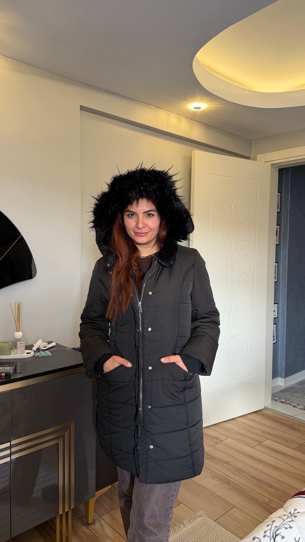 Kürk Detaylı Kapüşonlu Kadın Kışlık Mont - Görsel 5