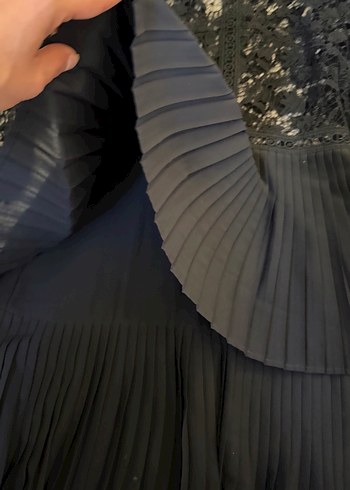 Dantel ve Pilili Midi Siyah Elbise - Görsel 6