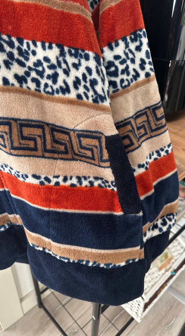 Kapüşonlu Desenli polar - Görsel 3