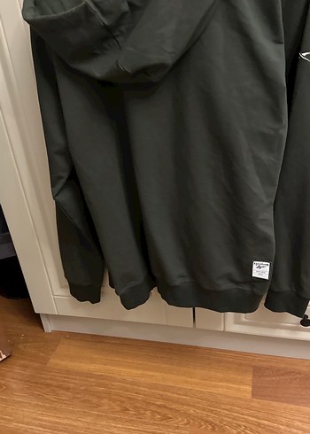 Reebok Erkek Kapüşonlu Fermuarlı Gri Sweatshirt - Görsel 5